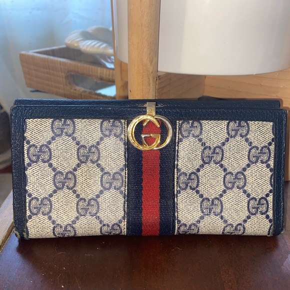 Gucci Handbags - Vintage Gucci Checkbook Wallet